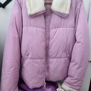 Women's Lavender Puffer Jacket with Sherpa Collar Levi with tag$200